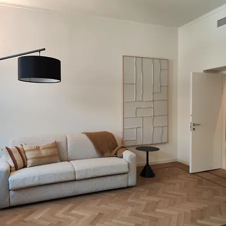 Domus Nova - Rubino Apartment Turin